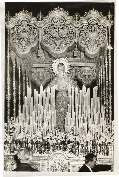 Paso Virgen 1968.jpg